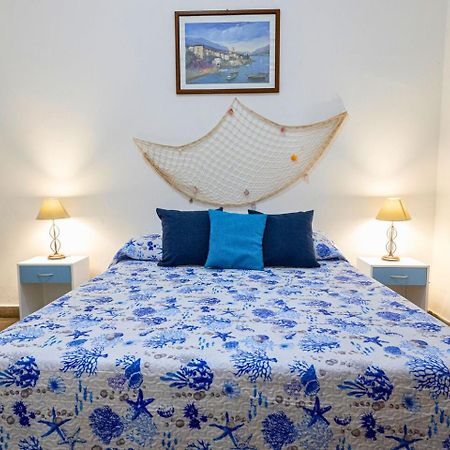 Lovely Apartment In Palermo-Sferracavallo Exterior photo