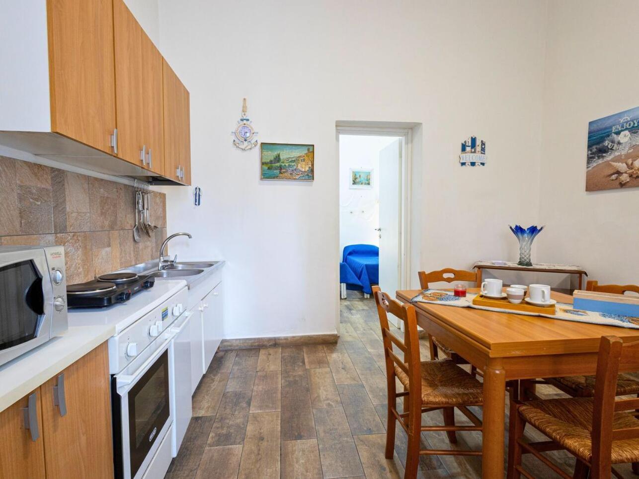 Lovely Apartment In Palermo-Sferracavallo Exterior photo