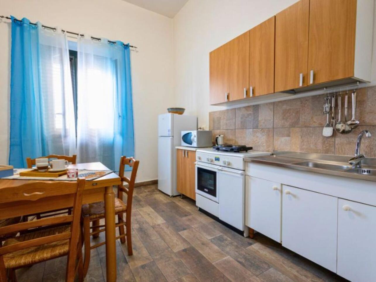 Lovely Apartment In Palermo-Sferracavallo Exterior photo